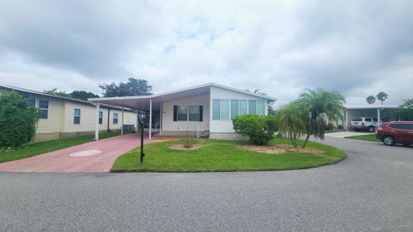 Photo 1 of 2 of home located at 520 Mockingbird Lane #367 Lake Wales, FL 33859