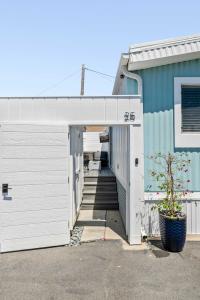 1978 Kaufman Canyon Crest Mobile Home