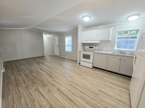 2004 HOME HOME Mobile Home