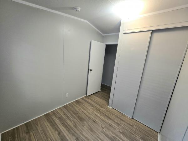 2004 HOME HOME Mobile Home