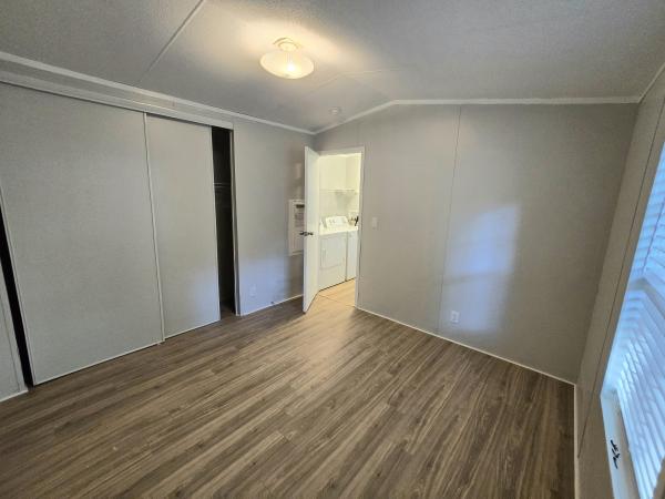 2004 HOME HOME Mobile Home