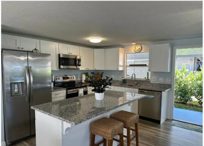 Photo 4 of 22 of home located at 9 W. Harbor Drive Vero Beach, FL 32960