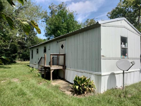 1996 Pioneer Mobile Home