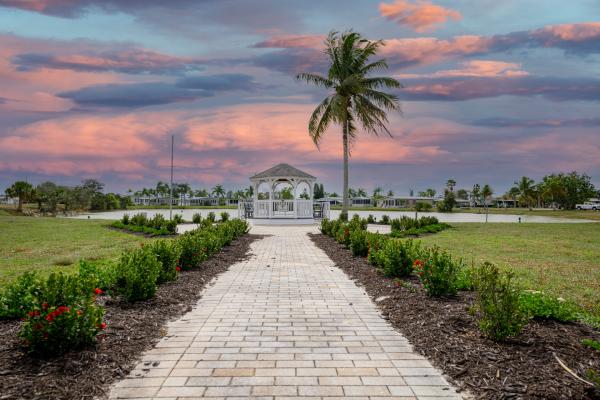 1990 Palm Harbor Manufactured Home