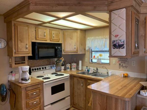 1987 Schult Manufactured Home