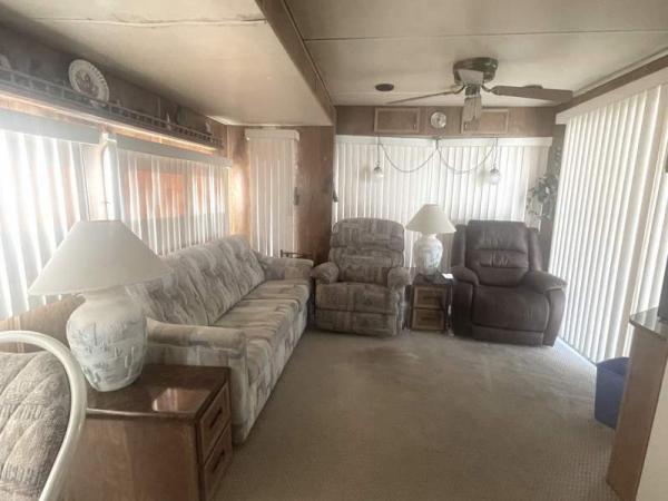 1983 Villa Manufactured Home