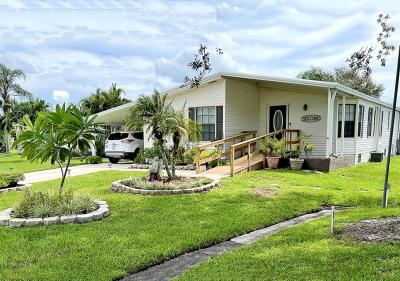 Mobile Home at 6856 SE Morningside Dr Stuart, FL 34997