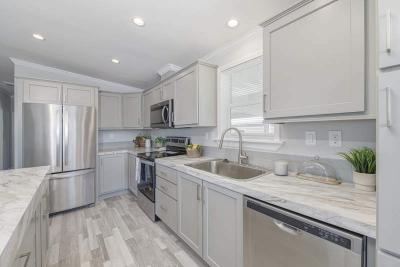 Photo 4 of 34 of home located at 8 Queen Palm Drive Naples, FL 34114