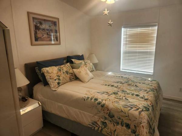 2000 Palm Harbor Manufactured Home