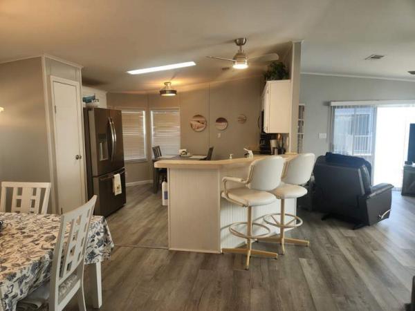 2000 Palm Harbor Manufactured Home