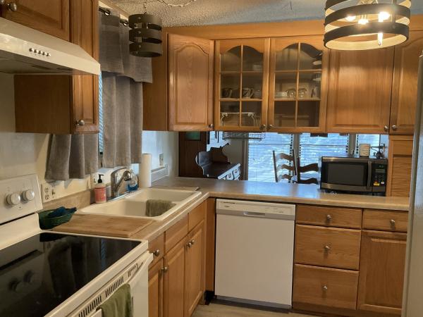 1989 Mayfield 54760603ABY Mobile Home