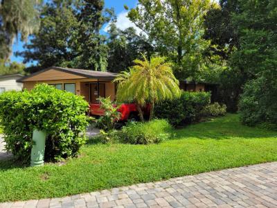 Photo 3 of 29 of home located at 106 Horseshoe Falls Dr Ormond Beach, FL 32174