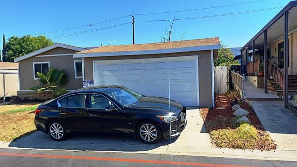 1983 COMMODORE Manufactured Home