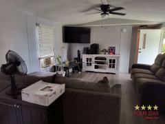 Photo 4 of 13 of home located at 201 Loquat Ln Port Orange, FL 32127