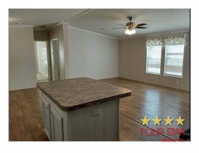 Photo 5 of 11 of home located at 985 Normandy Blvd Jacksonville, FL 32221