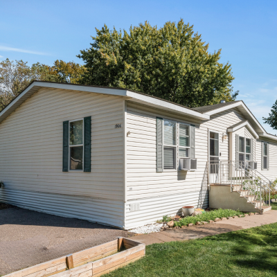 Photo 3 of 20 of home located at 1906 Todd Dr. Arden Hills, MN 55112