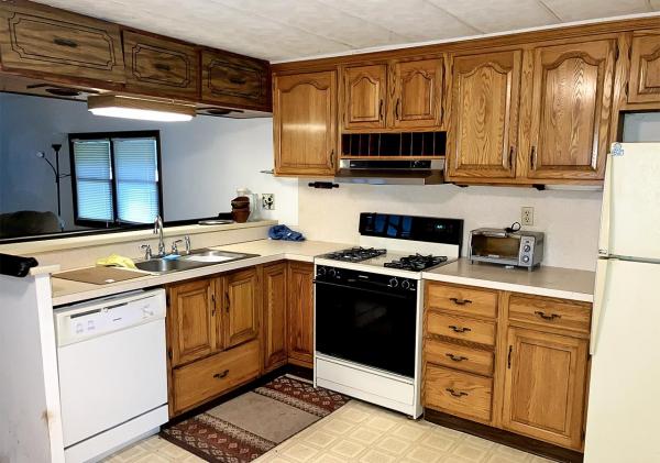 1976 SCH Manufactured Home