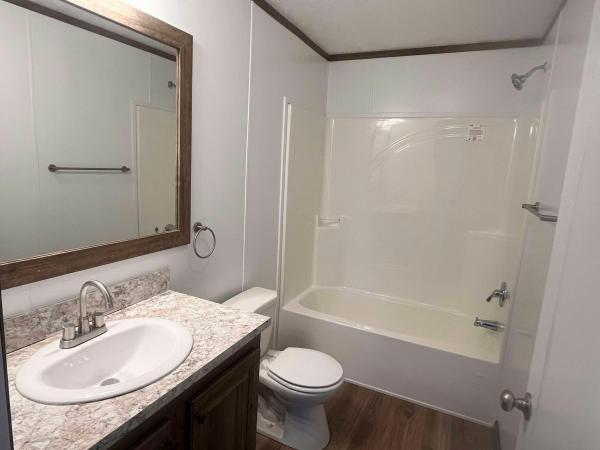 2016 Clayton Homes, Inc. Classic Mobile Home