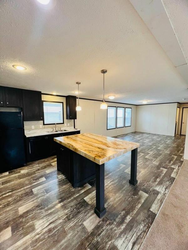 2019 Clayton Homes Inc Pulse Mobile Home