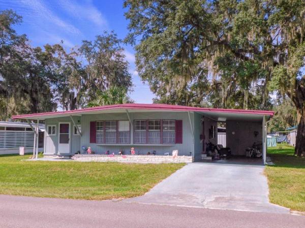 Photo 1 of 2 of home located at 38027 C Ave Zephyrhills, FL 33542