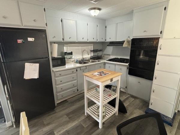 1972 BreckenRidge Manufactured Home