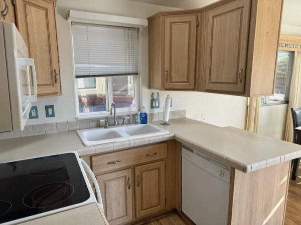 2005 Cavco Manufactured Home