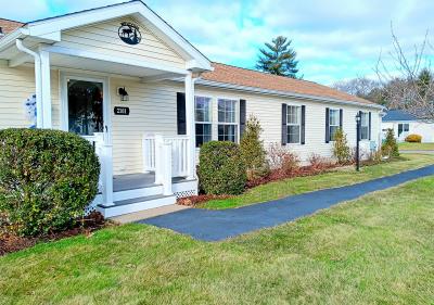 Mobile Home at 2101 Fox Run Middleborough, MA 02346