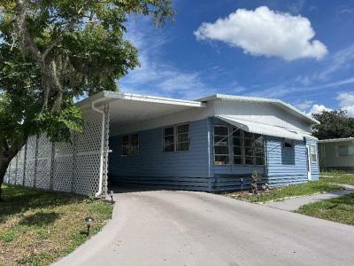 Photo 3 of 20 of home located at 8933 Big Blue Ln #146N Orlando, FL 32836