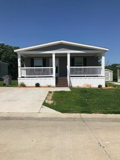 Mobile Home at 802 E County Line Rd, #293 Des Moines, IA 50320