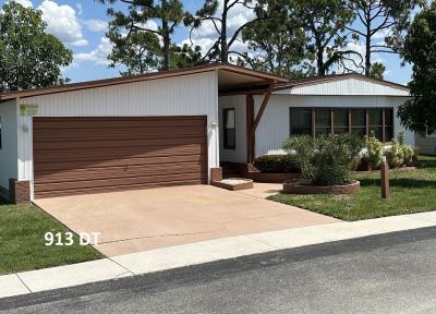 Mobile Home at 913 Via La Paz North Fort Myers, FL 33903