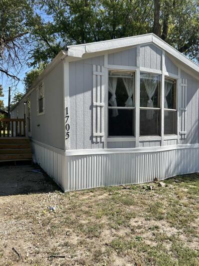 Mobile Home at 1705 Washington Wellington, KS 67152