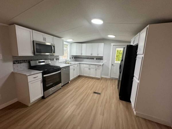 2005 FLEETWOOD Manufactured Home