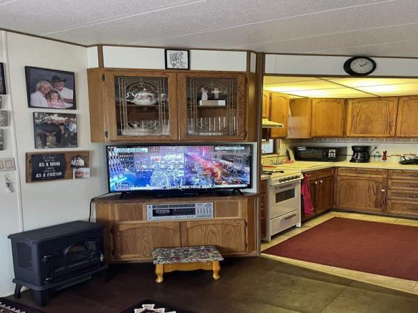 1985 Elite Manufactured Home