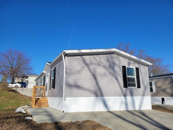 2024 Clayton 95PLH24523A Mobile Home