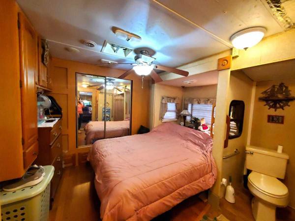 2005 Mobile Home