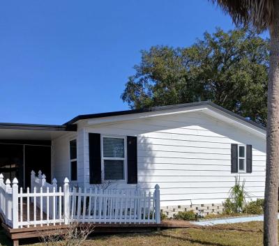 Mobile Home at 325 Gardenia Drive Fruitland Park, FL 34731