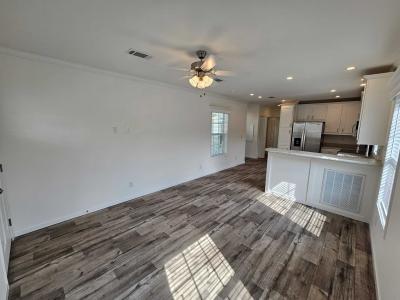 Photo 5 of 13 of home located at 3151 NW 44th Ave Lot 152 Ocala, FL 34482