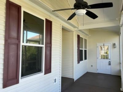 Photo 5 of 8 of home located at 9552 Front Nine Lane Dade City, FL 33525