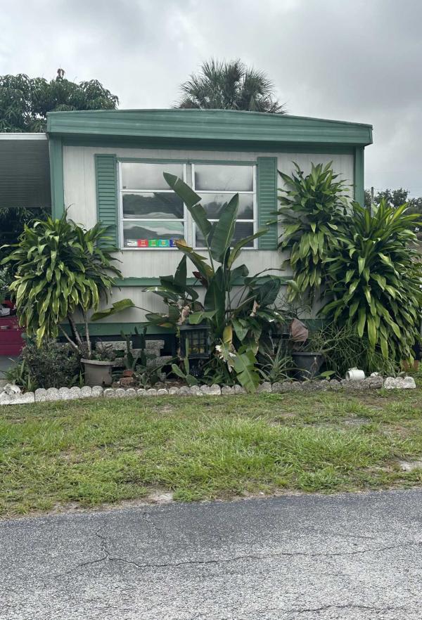 Photo 1 of 2 of home located at 713 Rose Street, Lot 30 Auburndale, FL 33823