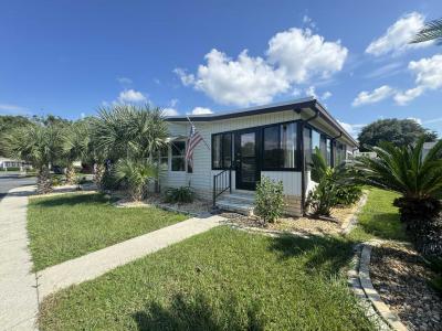 Mobile Home at 1068 SE Lake James Crystal River, FL 34429