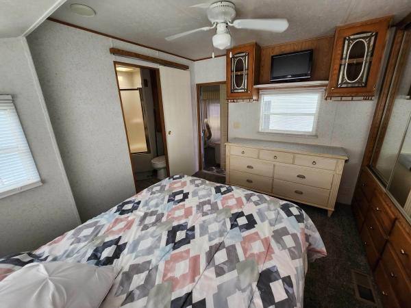 1999 WOOD  Home