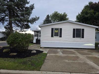 Mobile Home at 203 Pepperidge Wixom, MI 48393