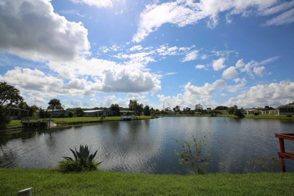 Photo 1 of 2 of home located at 8775 20th St Lot 261 Vero Beach, FL 32966