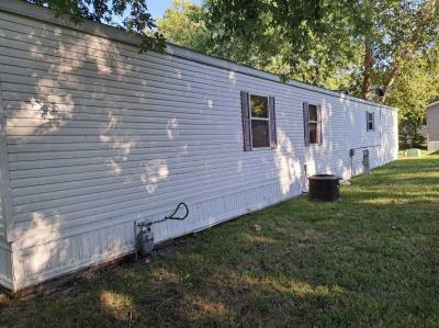 Photo 2 of 31 of home located at 132 Delaware Edwardsville, KS 66111