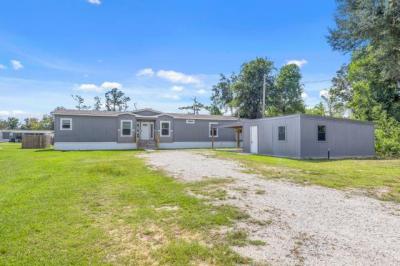 Mobile Home at 2309 Evelia St Westlake, LA 70669