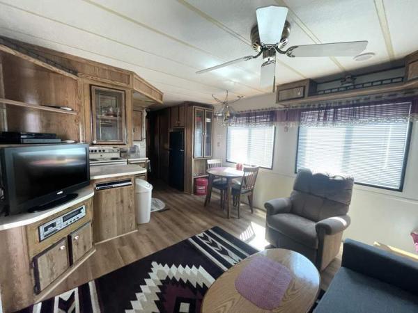 1986 Kensington Manufactured Home