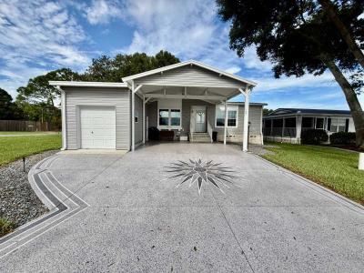 Mobile Home at 702 Bishop Dr Lady Lake, FL 32159