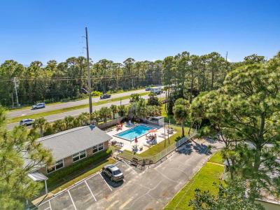 Mobile Home at 9856 W Bunker Hill Circle Navarre, FL 32566