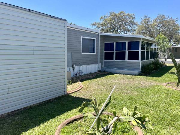 1975 Mobile Home