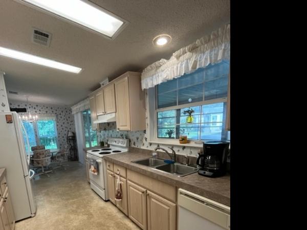 2000 Manufactured Home